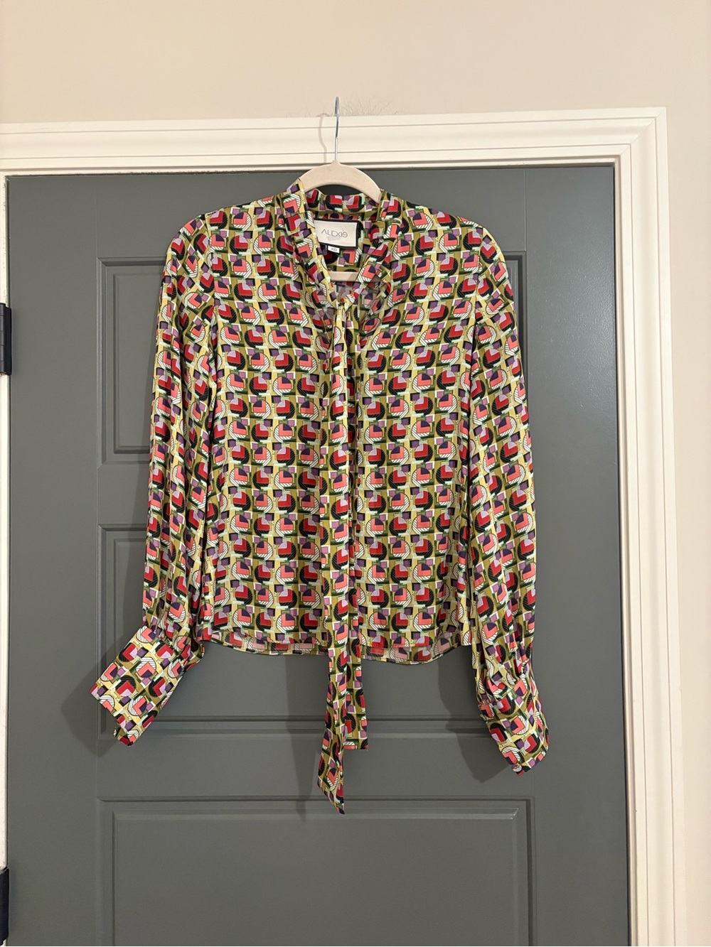 Alexis Geometric Print Tie Neck Blouse Size XS